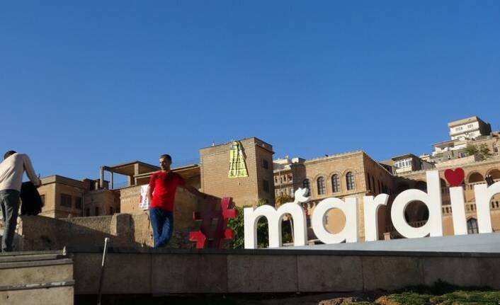 Rus turistler Madrid yerine yanlışlıkla Mardin'e gönderildi